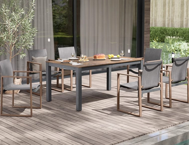 【高品質テーブル】シンプルでスタイリッシュなデザイン、耐久性抜群 er-144