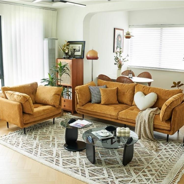 クリーム風布製ソファ 現代リビング向け取り外し可能カバー コーデュロイ素材 二人掛け三人掛け qm-5615