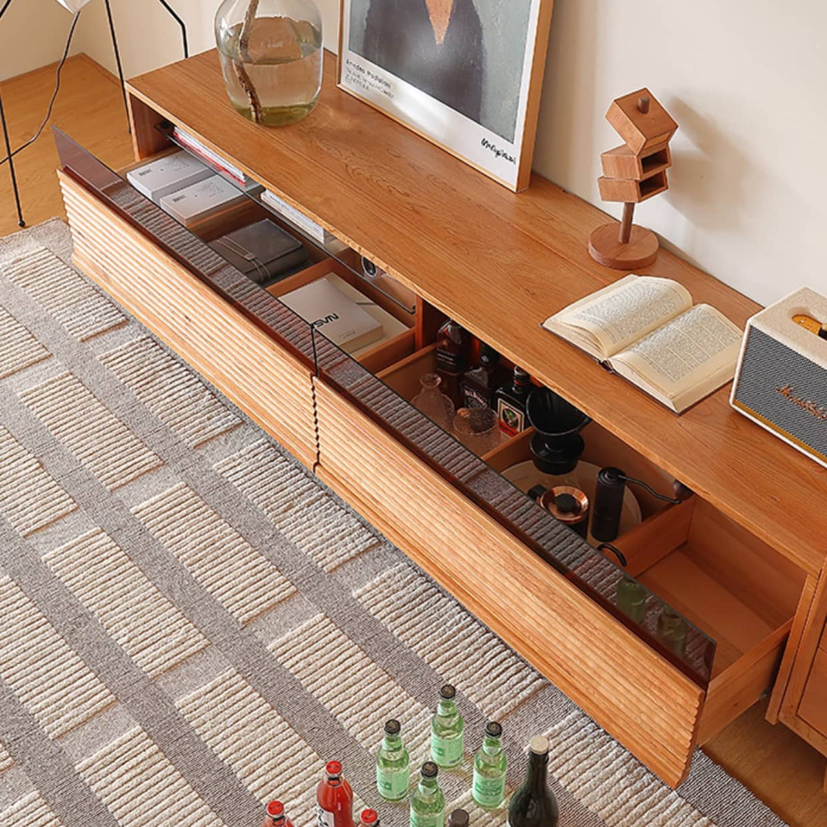 チェリー材&ケヤキ多層板ガラステレビ台 - 高級感溢れるデザイン Hersa-1630