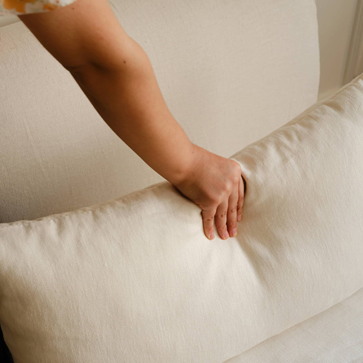 【格调高まる】リネン&綿麻素材使用!贅沢パインダウンシリコンフィルソファー Hersa-1640