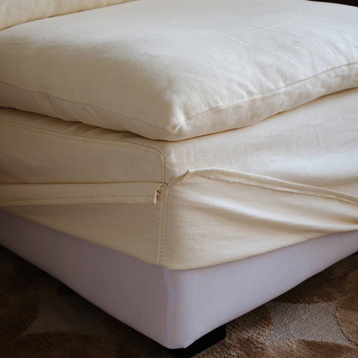 【格调高まる】リネン&綿麻素材使用!贅沢パインダウンシリコンフィルソファー Hersa-1640