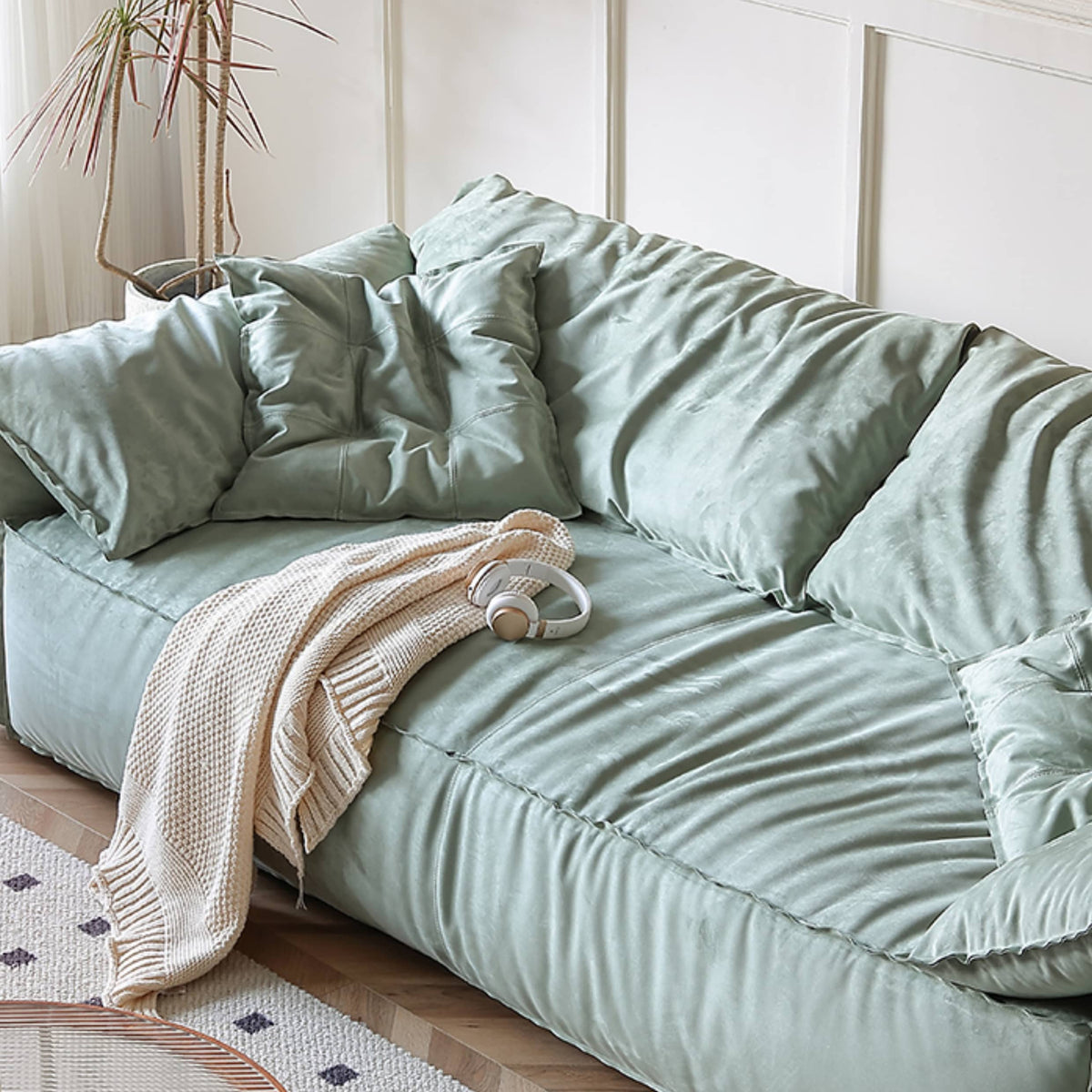 無垢材&多層板使用の快適ダウンソファー - 高級感溢れるデザイン Hersa-1642