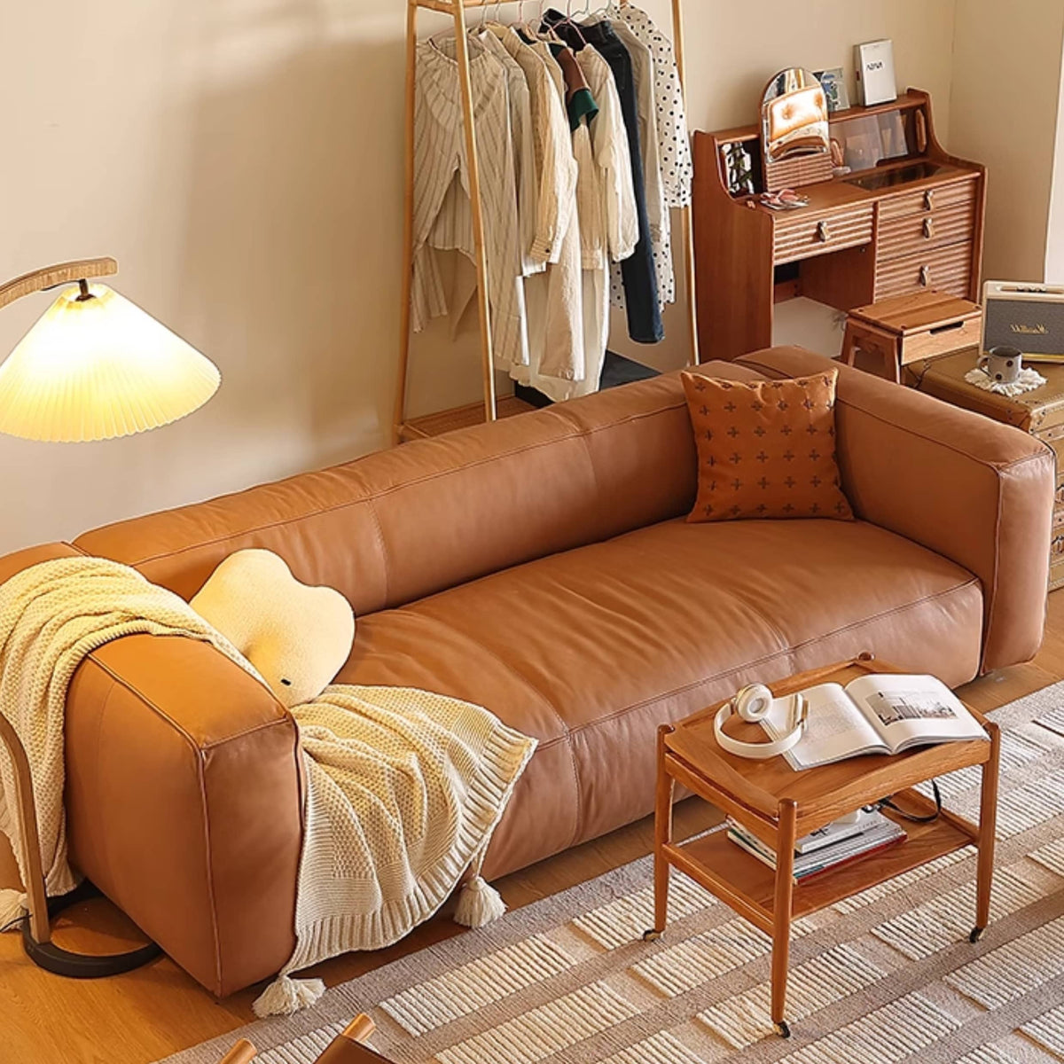 「高級無垢材パイン使用!快適ダウン&シリコンフィルクッション、合成皮革&本革ソファー」 Hersa-1647