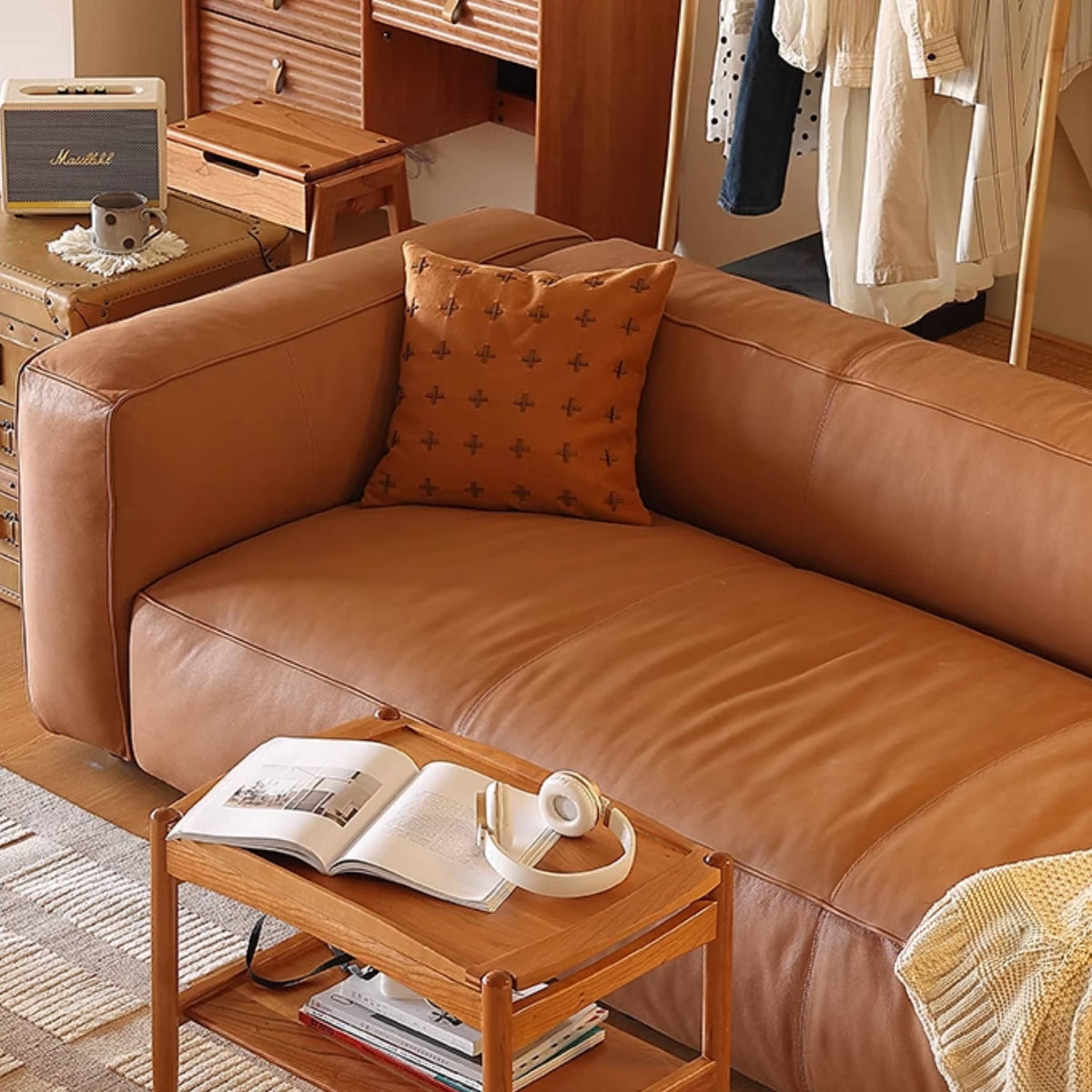 「高級無垢材パイン使用!快適ダウン&シリコンフィルクッション、合成皮革&本革ソファー」 Hersa-1647