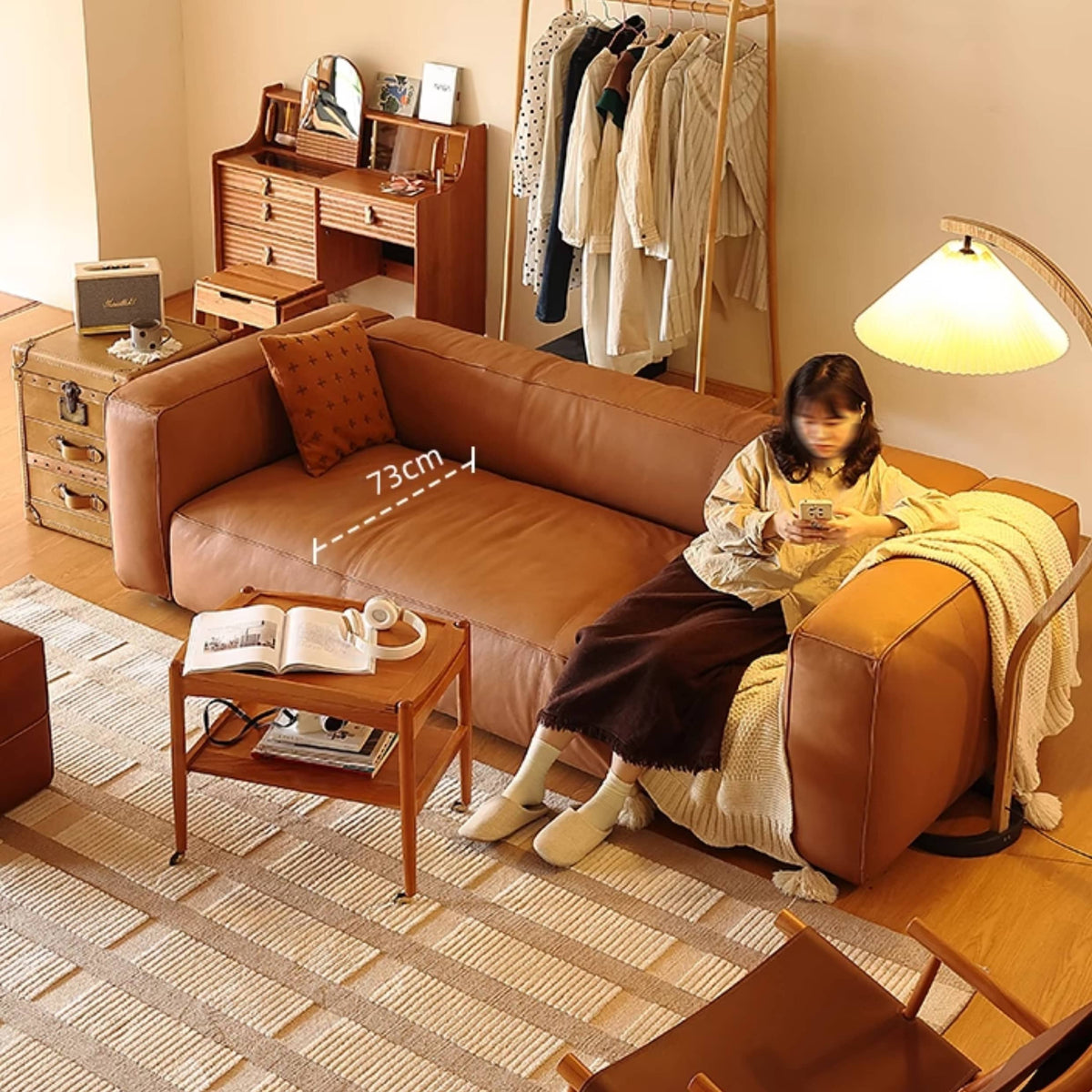 「高級無垢材パイン使用!快適ダウン&シリコンフィルクッション、合成皮革&本革ソファー」 Hersa-1647