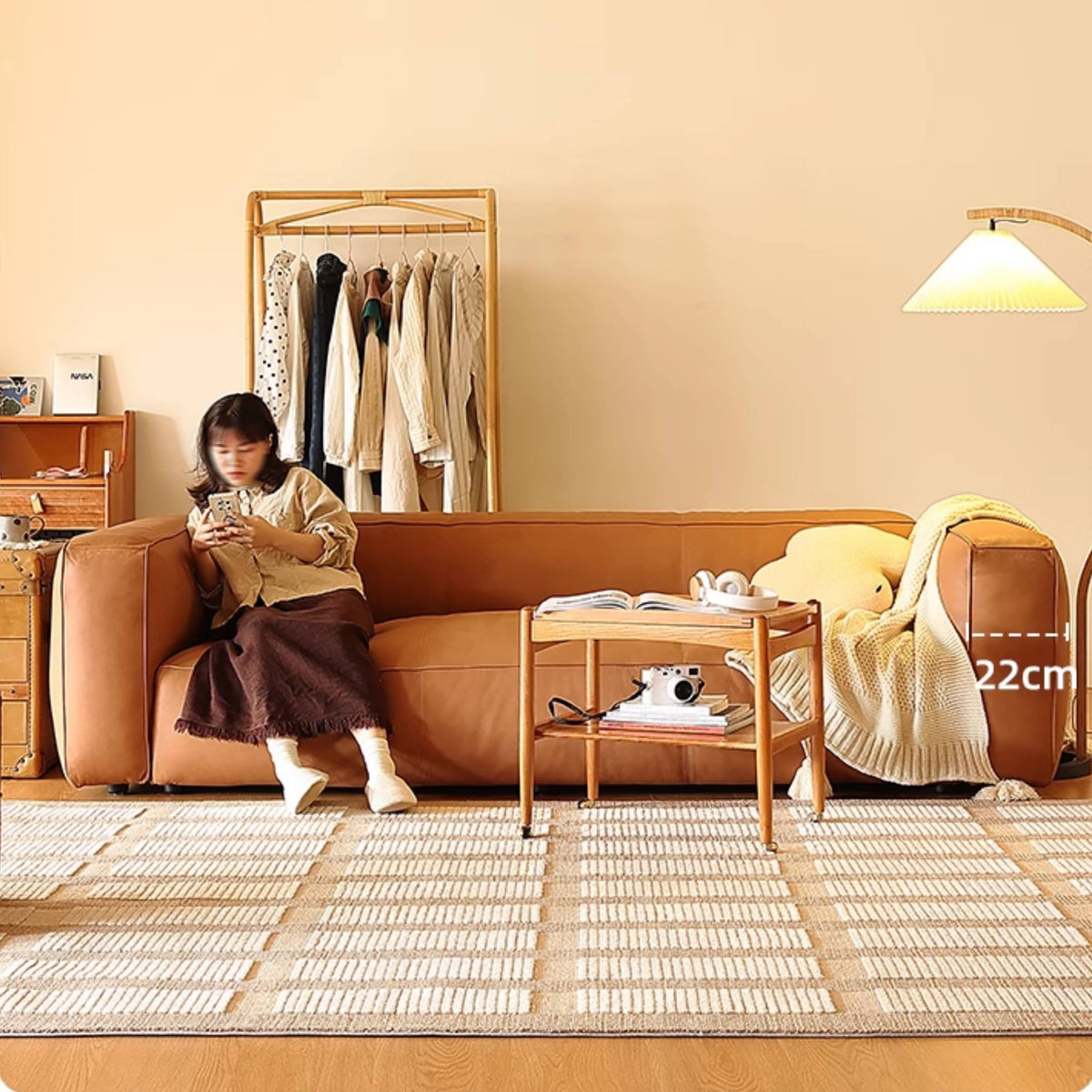 「高級無垢材パイン使用!快適ダウン&シリコンフィルクッション、合成皮革&本革ソファー」 Hersa-1647