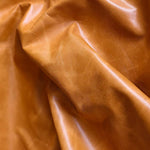 高級感溢れるパインフレーム本革ソファー - ダウン&シリコンフィルクッション採用 Hersa-1651