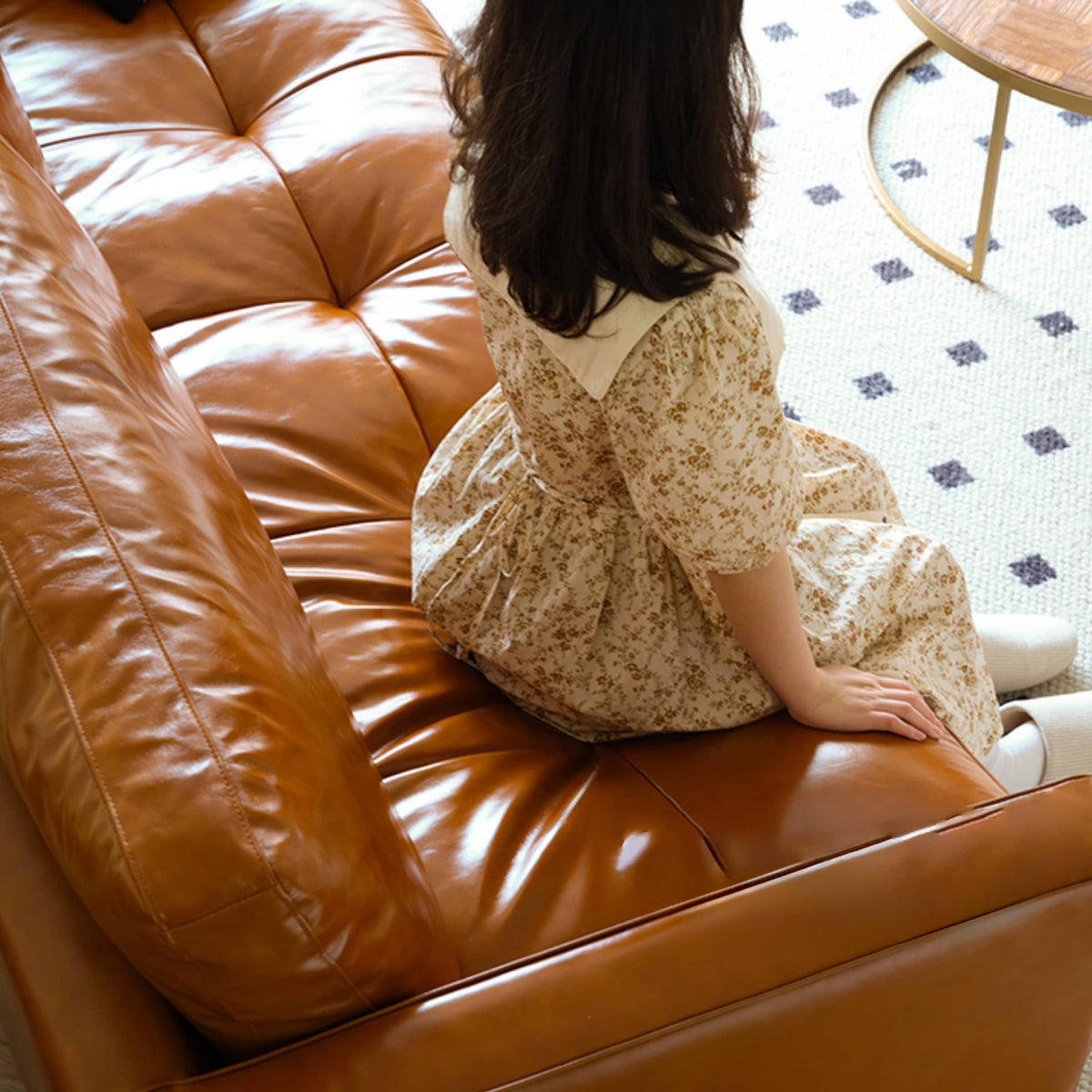 高級感溢れるパインフレーム本革ソファー - ダウン&シリコンフィルクッション採用 Hersa-1651