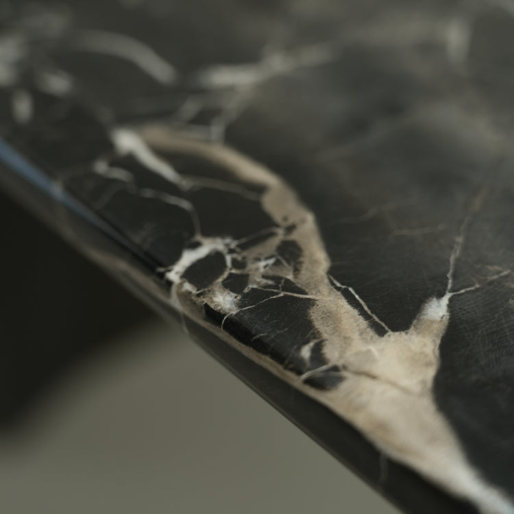 ラグジュアリー 天然大理石テーブル 黒×ゴールド調 ダイニングテーブル 高級モノトーンモダン デザイナーズダイニング180cm 160cm jrjj-6145