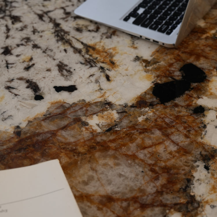 デザイナーズ 大理石ダイニングテーブル エレガントベージュ 天然石天板 高級ラグジュアリーモダン jrjj-6646