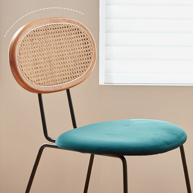 チェリー材とラタン使用の高級ベルベットチェア2脚 fcp-1285