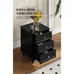 シンプルモダンなナイトテーブル - 多層板製・3段引き出し付き・エレガントな黒色デザイン fcr-4821