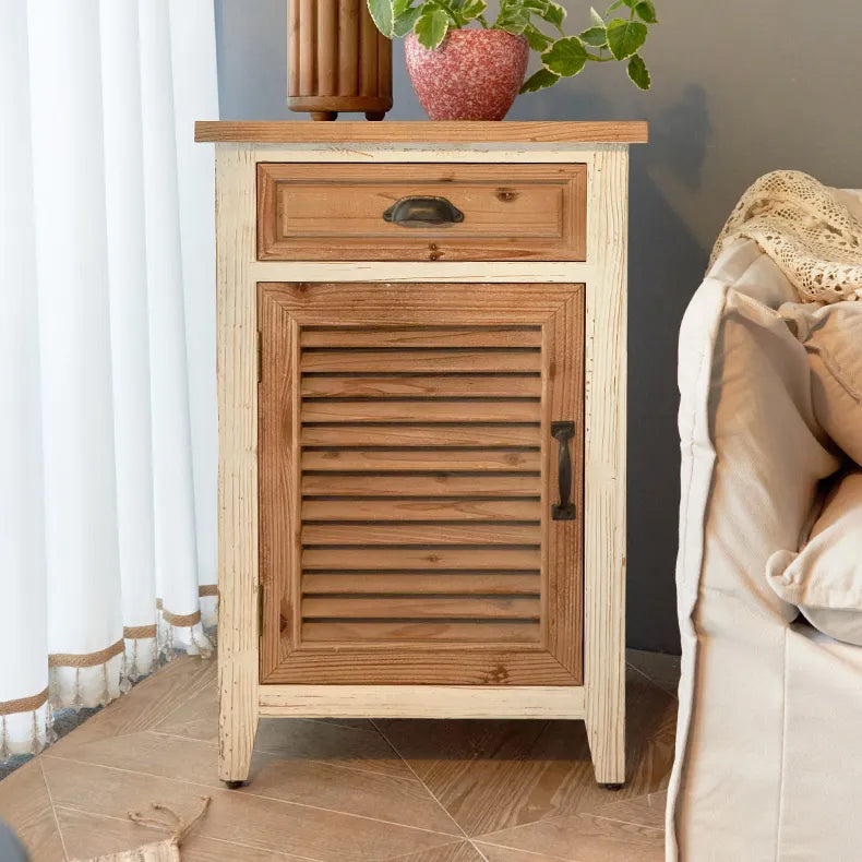 スギ材のナチュラルキャビネット—おしゃれな収納スタイルを実現 hczym-2316