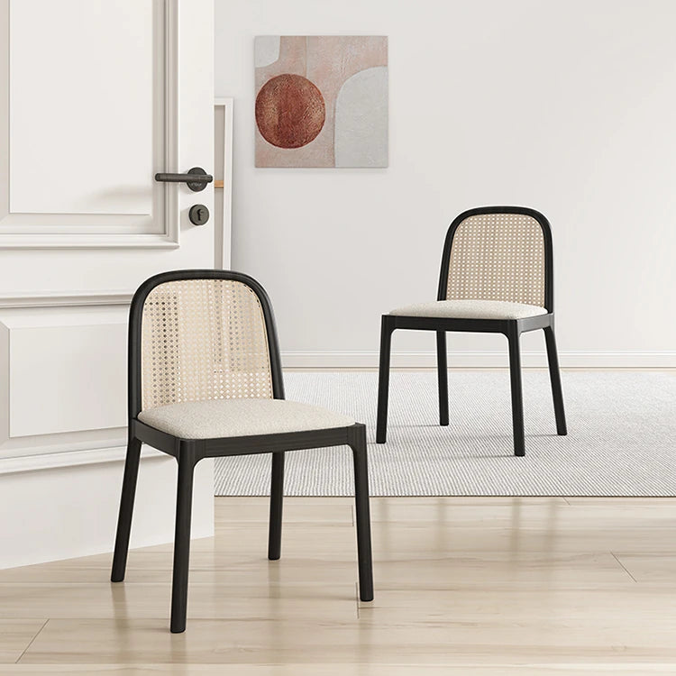 アッシュ材とラタンのスタイリッシュなチェア - モダンインテリアにぴったりのユニークデザイン fhmj-5047