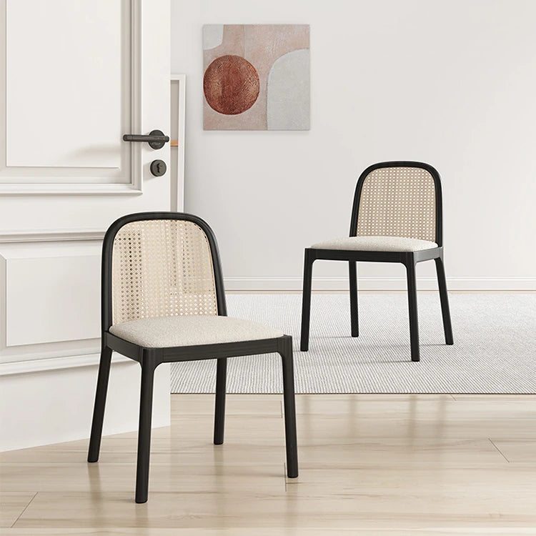 アッシュ材とラタンのスタイリッシュなチェア - モダンインテリアにぴったりのユニークデザイン fhmj-5047