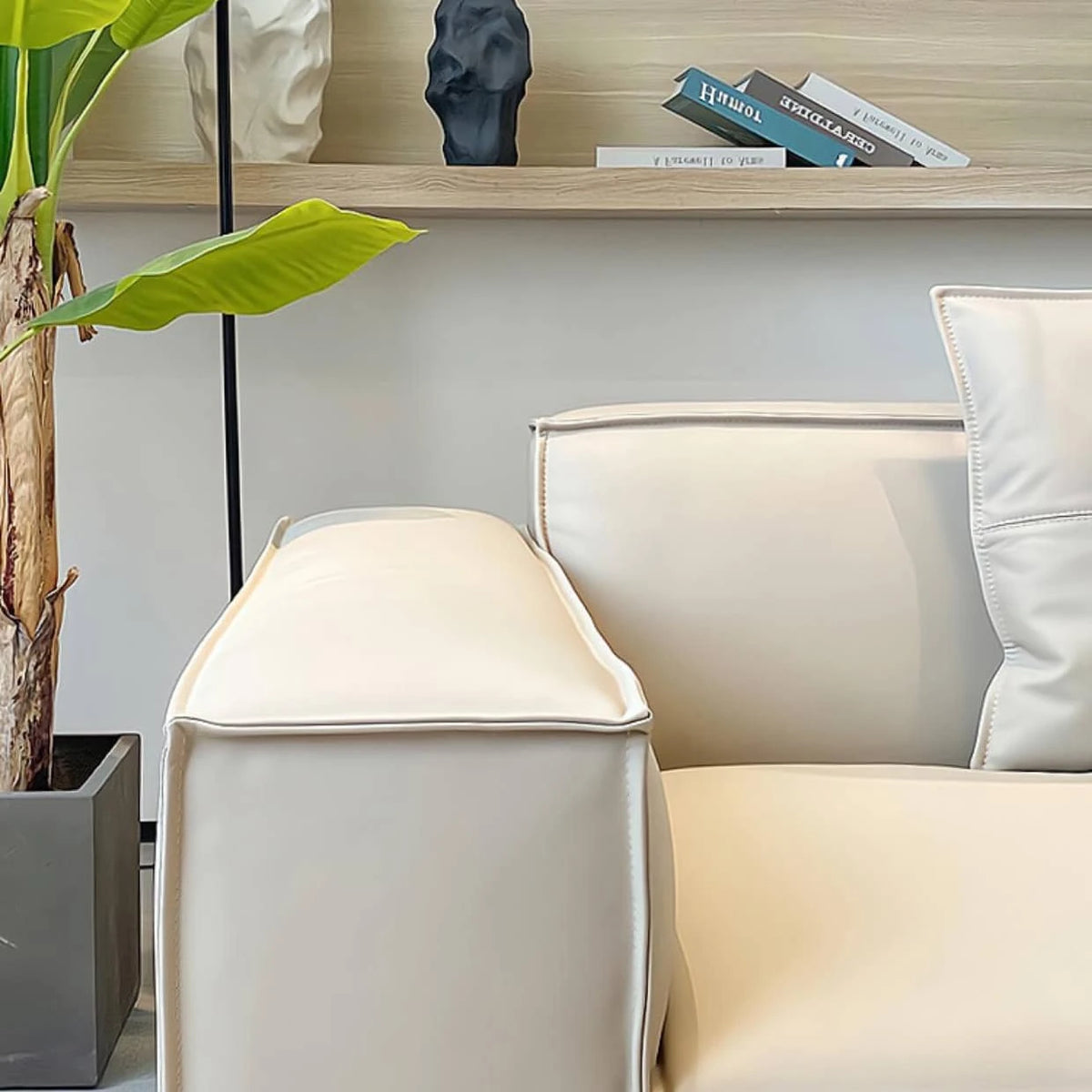 エレガントな无垢材エアレザーソファー|ラグジュアリーなデザインで快適空間を演出 fhw-2091