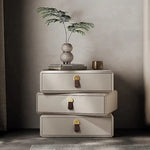 モダンデザインナイトテーブル | 多層板製 PUレザー仕上げ | スタイリッシュな収納解決策 fhx-4579