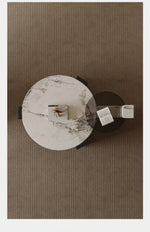 ラグジュアリーデザインの大理石センターテーブル|強化ガラスと木製スタンドのコンビネーションで洗練されたインテリアを演出 fjd-4680