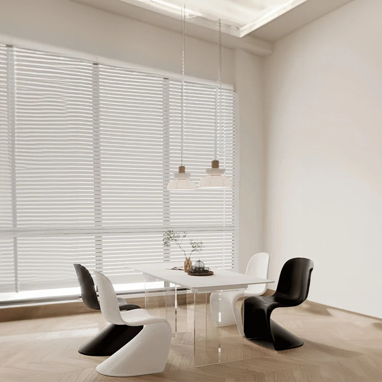 モダンデザインのシンプルチェア —スタイリッシュなインテリアに最適な座り心地抜群のプラスチックチェア! fjnw-4546