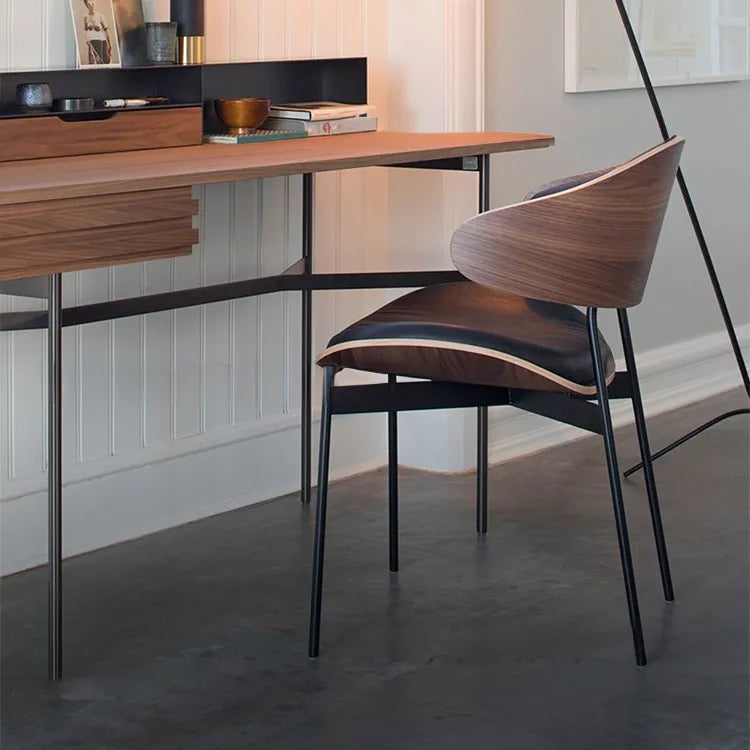 モダンデザインPUレザーチェア|スタイリッシュな多層板構造シート fjx-2645