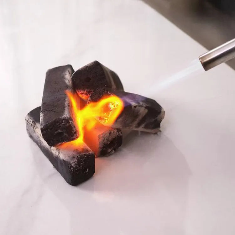 アッシュ材とオークの魅力を引き出す多層板セラミックテーブル│洗練されたデザインと高級感あふれるダイニングの主役 fjx-2667