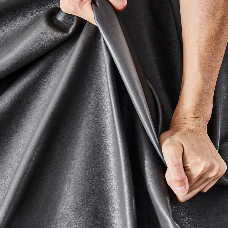 シンプルモダンなオーク&PUレザーチェア - インテリアに洗練されたアクセントをプラス fjx-2676