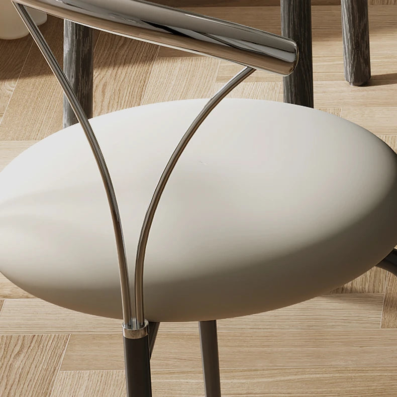 モダンステンレスフレーム&PUレザーチェア - スタイリッシュで快適な座り心地 fkb-4372