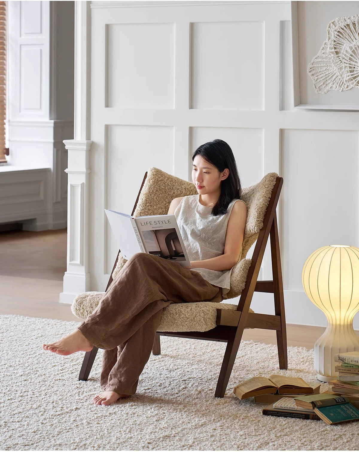 シープボア&シリコンフィル アッシュ材チェア - 快適なリラックス空間のための洗練されたデザイン fme-3136