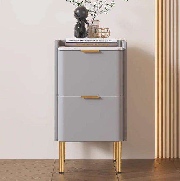 モダンナイトテーブル - パイン材セラミック天板 & PUレザー仕上げ、シンプルでスタイリッシュ、引き出し付き収納、ゴールド脚デザイン fmxjs-5341