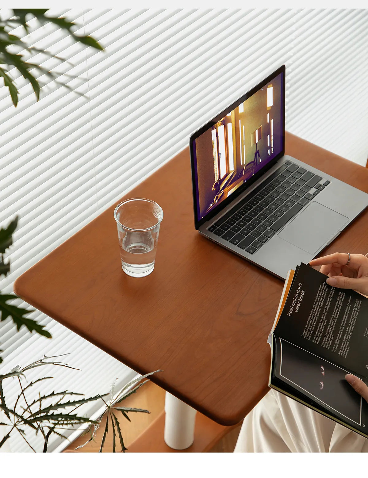 移動式チェリー材テーブル|スタイリッシュデザインで快適な作業空間を実現 fpmxm-2768