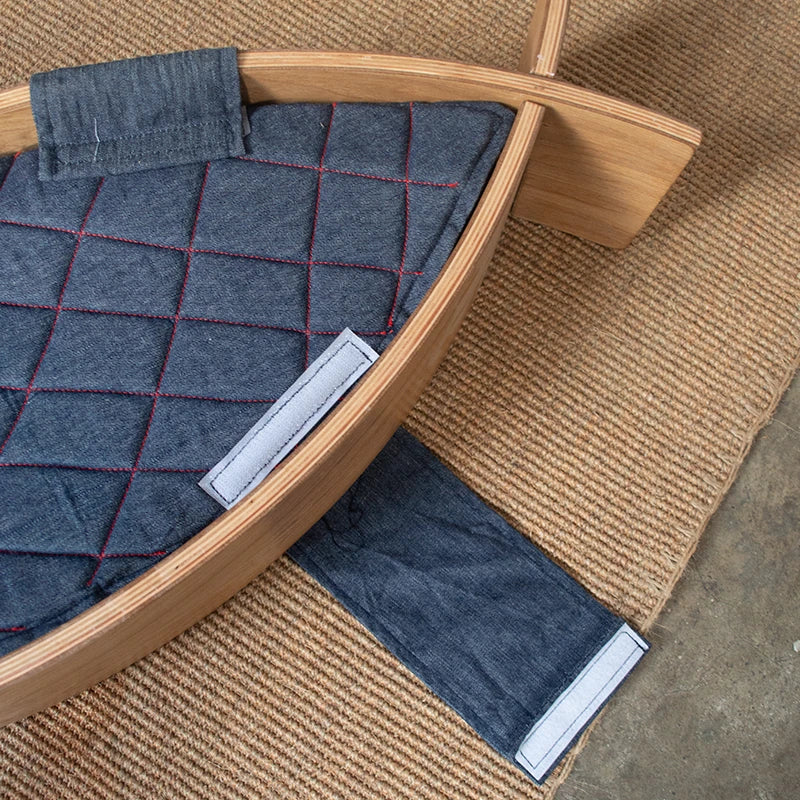 おしゃれな魚型ペットベッド|多層板&綿麻素材で快適な眠りを提供|ネコ・犬用ハンモックタイプ fqr-5122