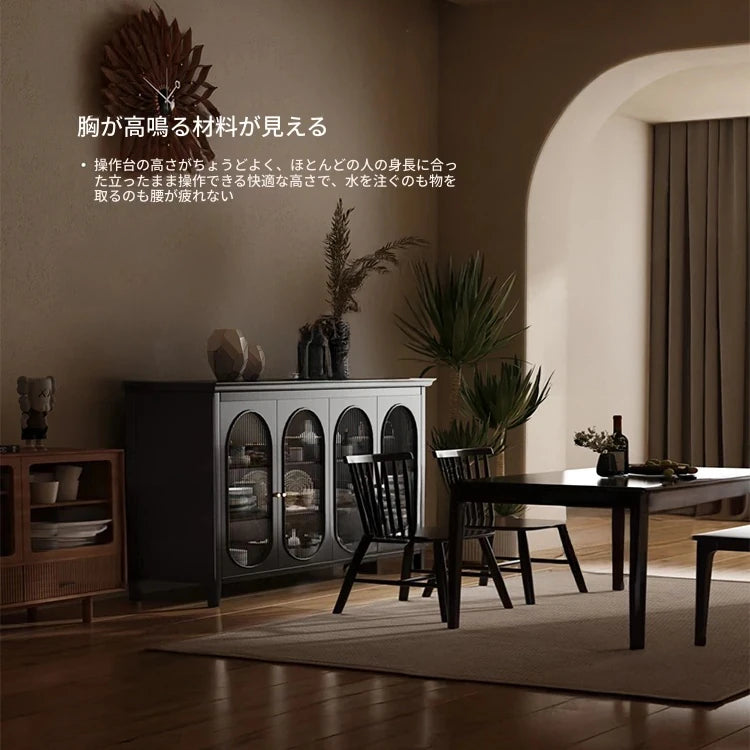 モダンガラスキャビネット – シックなデザインで収納力抜群のインテリア家具 fvp-4595