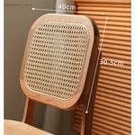 チェリー材とラタンの高級チェア - おしゃれなデザインと快適な座り心地 fyx-898