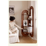 チェリー材とガラスのスタイリッシュラック - ステンレスフレーム付き、コーナーに最適な収納家具 hby-4603