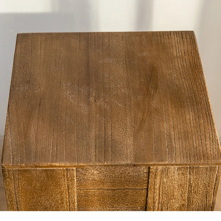 モダンなスギ材ナイトテーブル|洗練されたデザインでお部屋を格上げ hdst-4221