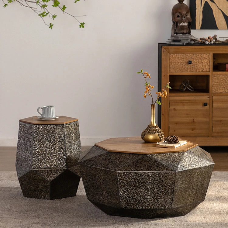 ユニークデザインのパイン&アイアン製センターテーブル - 抜群の存在感とスタイルをお部屋に! hdst-4254