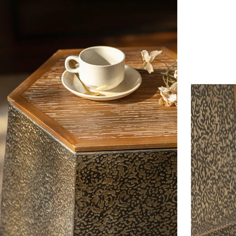 ユニークデザインのパイン&アイアン製センターテーブル - 抜群の存在感とスタイルをお部屋に! hdst-4254