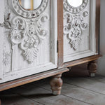 アンティーク風スギ材キャビネット|魅力的なデザインの収納家具 hdst-4255