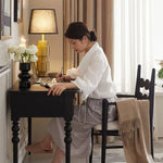 高級感漂うレッドオーク多層板テーブル|エレガントなデザインでお部屋をスタイリッシュに hggw-4182