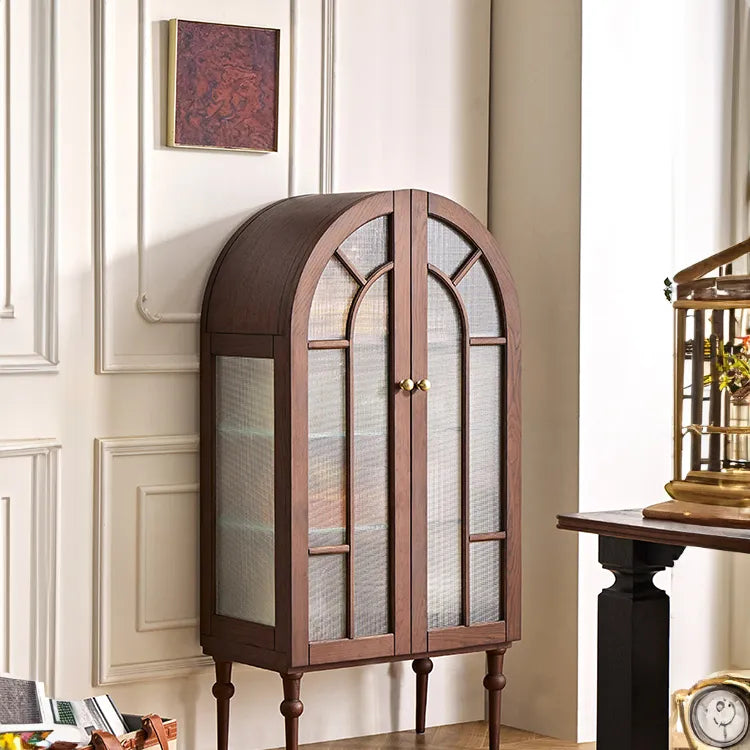 アンティーク風レッドオークキャビネット|ガラス&銅製アクセントの多層板収納 hggw-4186