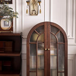 アンティーク風レッドオークキャビネット|ガラス&銅製アクセントの多層板収納 hggw-4186