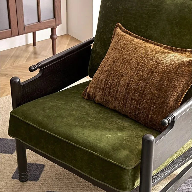 レッドオークダウン製ラグジュアリーソファー|高級感あふれるデザインで快適な居心地を実現 hggw-4190