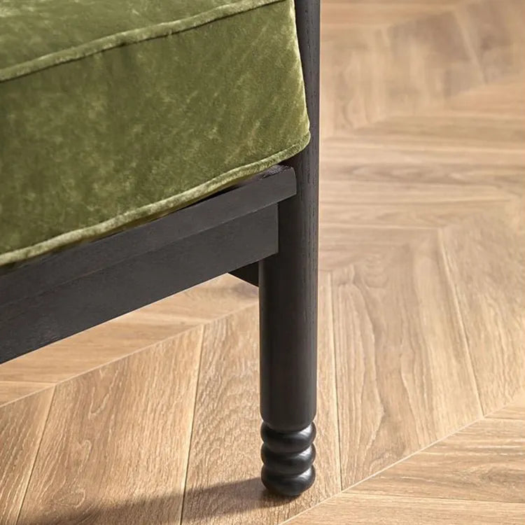 レッドオークダウン製ラグジュアリーソファー|高級感あふれるデザインで快適な居心地を実現 hggw-4190