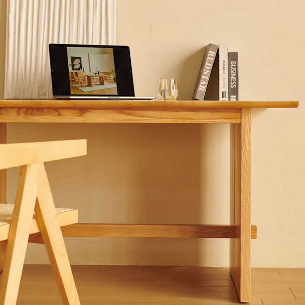 「高級アッシュ材製テーブル - 北欧デザインと耐久性を兼ね備えたおしゃれなダイニングテーブル」 hjhms-1044