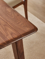 ウォールナットテーブル - シンプルでスタイリッシュなダイニングセット、ナチュラルな木目でお部屋を彩る hjy-5012