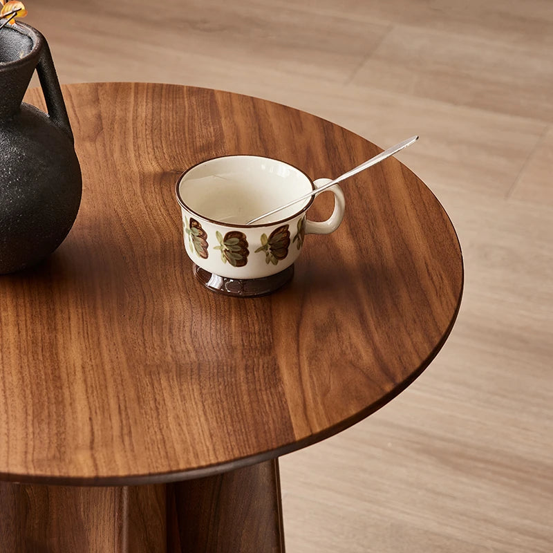 スタイリッシュなウォールナット製センターテーブル - モダンなリビング空間に最適な家具 hjy-5015