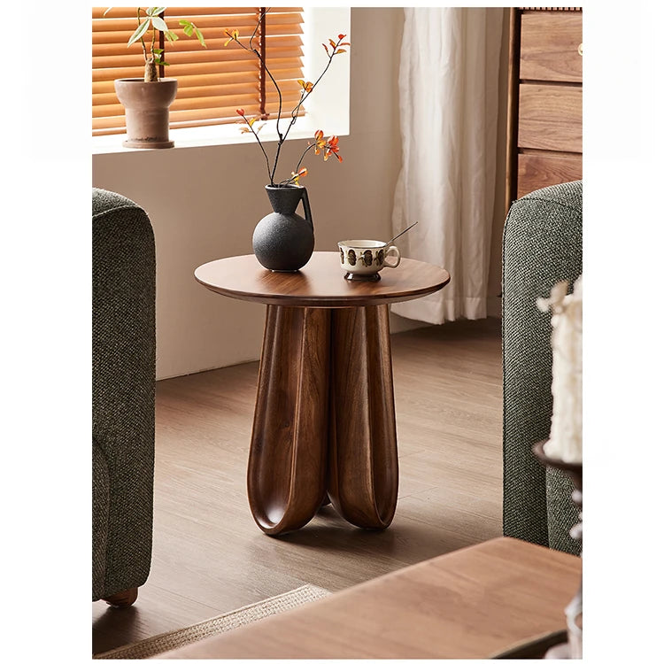 スタイリッシュなウォールナット製センターテーブル - モダンなリビング空間に最適な家具 hjy-5015