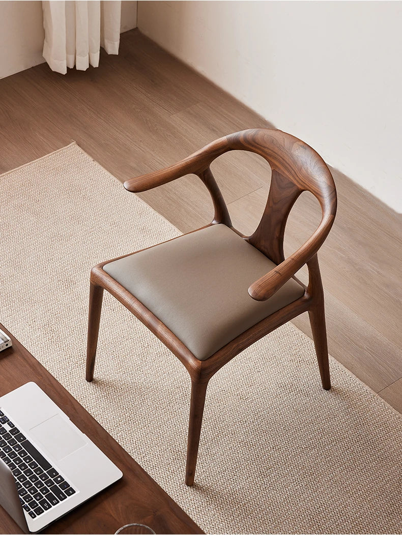 ウォールナットエアレザー使用 おしゃれなデザインチェア - あなたのインテリアを引き立てる高級感溢れる一脚 hjy-5016