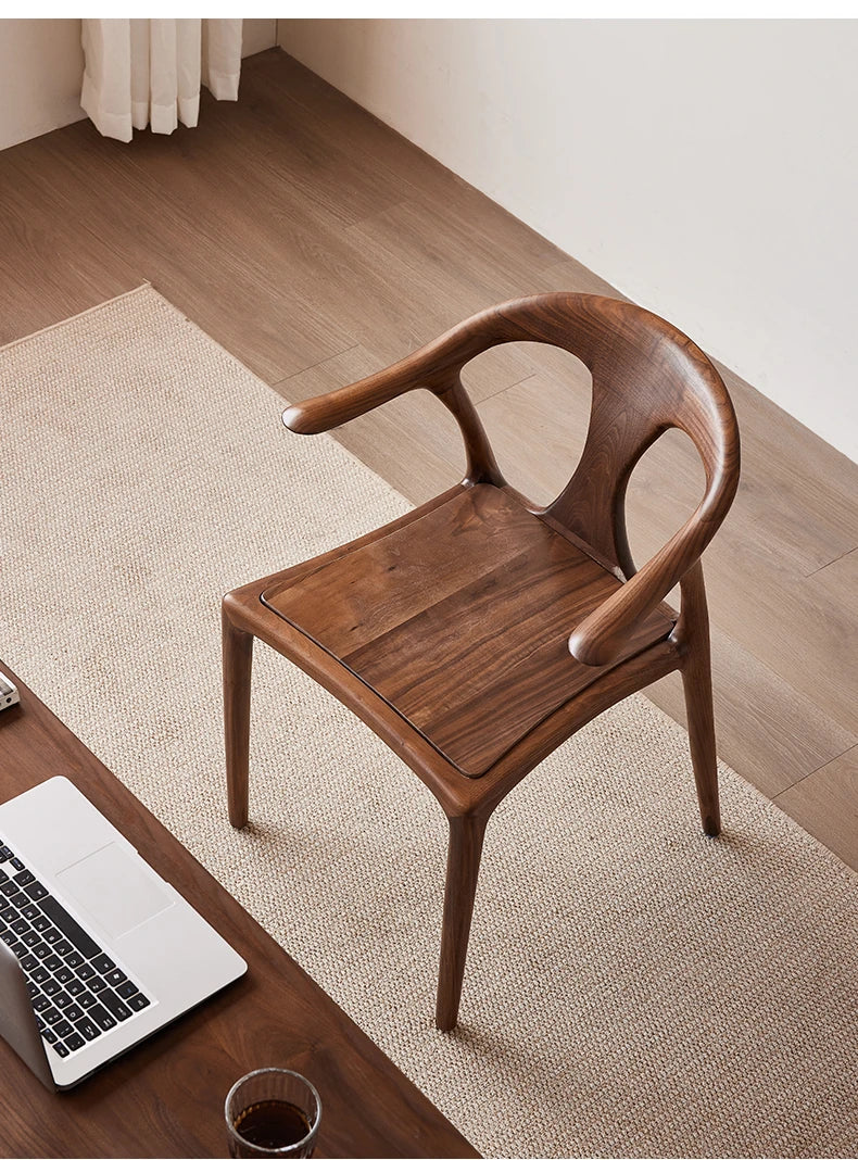 ウォールナットエアレザー使用 おしゃれなデザインチェア - あなたのインテリアを引き立てる高級感溢れる一脚 hjy-5016