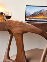 ウォールナットエアレザー使用 おしゃれなデザインチェア - あなたのインテリアを引き立てる高級感溢れる一脚 hjy-5016